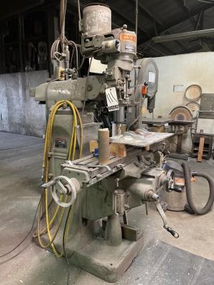 Exacto Vertical Turret Milling Machine