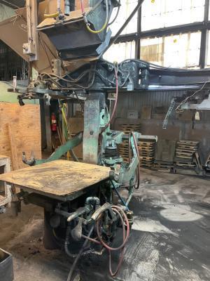 Osborn Rota-Lift Molding Machine