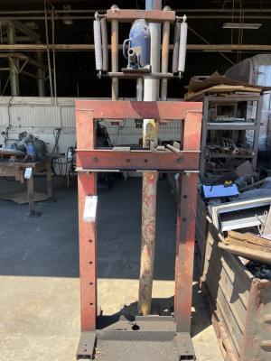 Wynn Hydraulic Shop Press