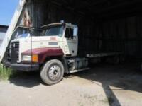 2001 Mack CH613 Flatbed Winch Truck