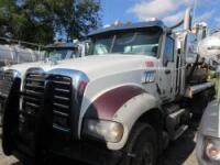 2012 Mack GU713 6x4 TriAxle Vacuum / Water Truck