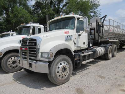 2013 Mack GU713 Tractor Truck