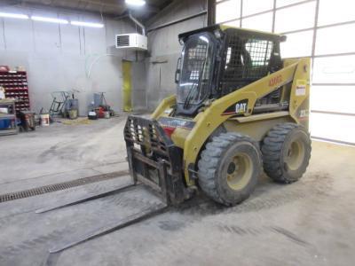Caterpillar 236B Skid Steer Loader