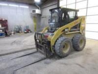 Caterpillar 236B Skid Steer Loader