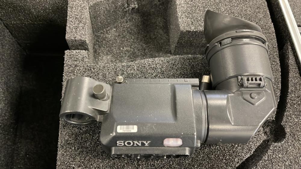 SONY DXC-D50+CA-D50+レンズ　ケース・フネ付 SONY DXC-D50+CA-D50+レンズ ケース・フネ付