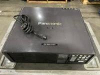 Panasonic PT-DX800 Projector