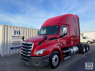 2019 Freightliner PX12664T Cascadia 126 T/A Sleeper Road Tractor