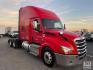2019 Freightliner PX12664T Cascadia 126 T/A Sleeper Road Tractor - 4