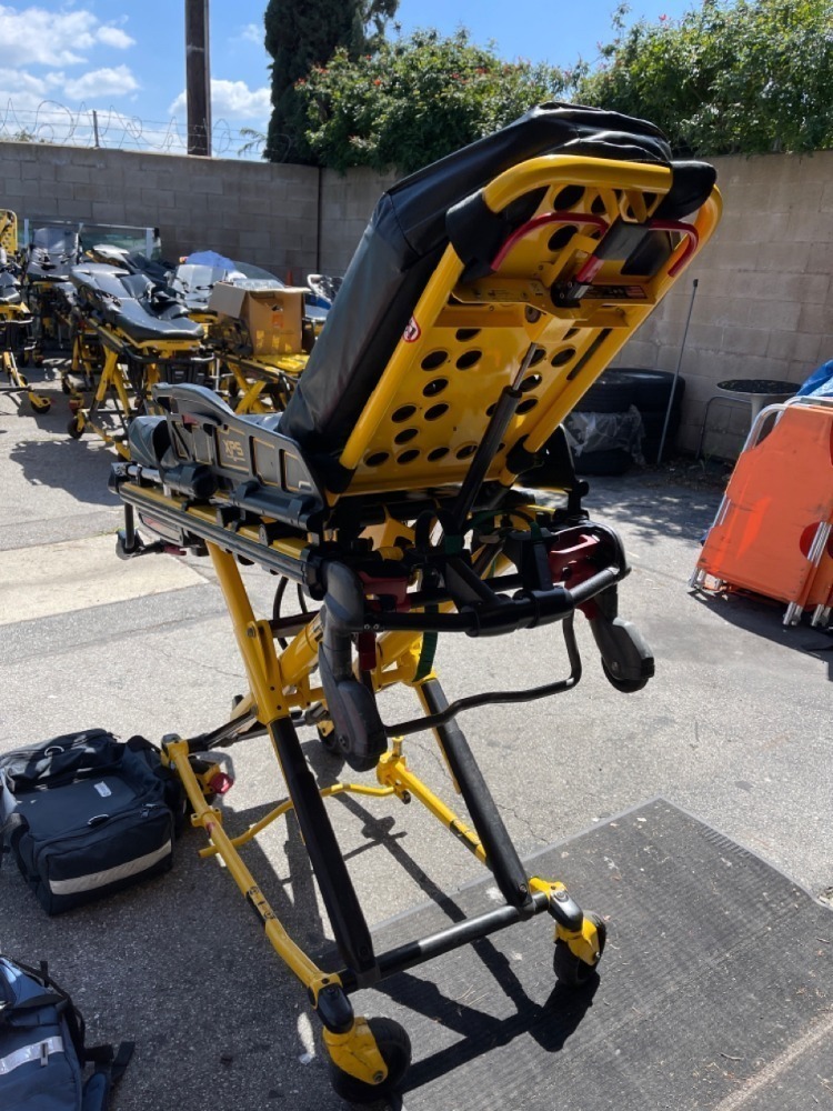 Stryker 6506 PowerPro XT Ambulance Cot