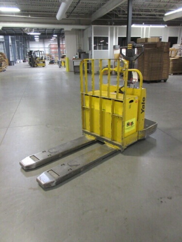 Yale Electric W/R Pallet Jack