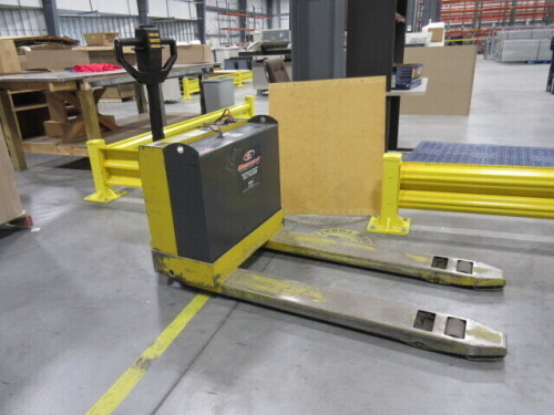 Yale Electric Pallet Jack