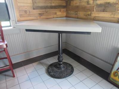 Restaurant/Bar Table