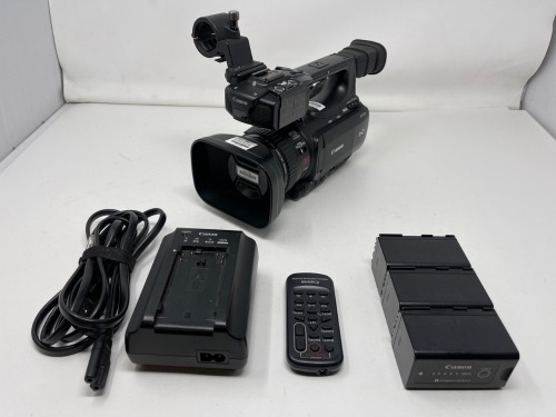 Canon XF105 NTSC HD SSD Camera w/Tripod