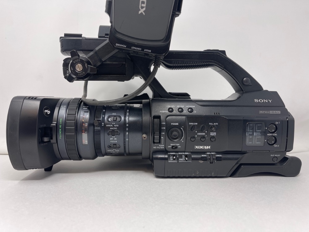 【中古品】SONY PMW-300K1／ワイドレンズ／BP チャージャー 中古品】SONY PMW-300K1／ワイドレンズ／BP チャージャー