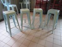 Indoor/Outdoor Bar Stool