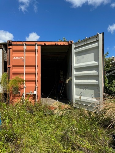 Lot 20' Shipping Container