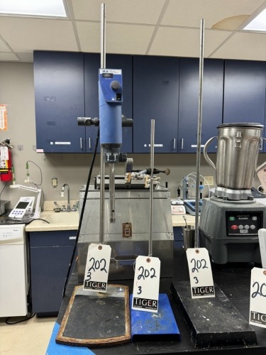 Lot (3) Lab Stands