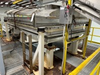 Carrier Vibrating Dewatering Screener