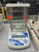 Cole-Parmer Symmetry Analytical Balance Scale