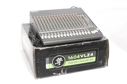Mackie 1604VLZ4 16-Channel 4-Bus Compact Mixer