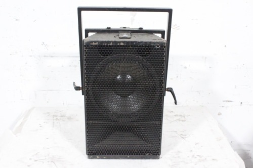 Meyer Sound UPA-1P Compact Wide Coverage Loudspeaker w/ Cradle Style Yoke Kit