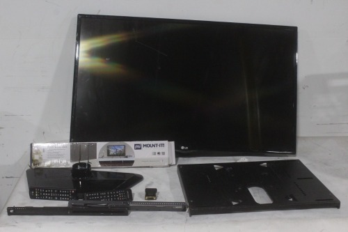 LG 42LN541C-UA 42" LED Backlit LCD TV w/ Mounting Kit & Case