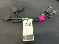 (4) L5-15M > 2P&G-20A F Adapters