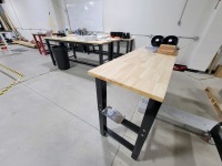 Lot Workstation w/ Contents