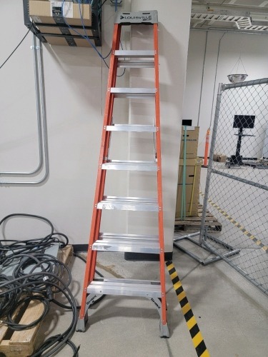 Louisville Fiberglass Ladder