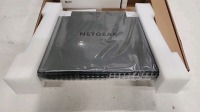 Netgear XSM4348S-100NES 24 ports M4300 Stackable Managed Switch