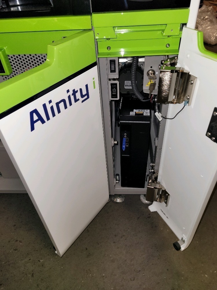 Alinity Automated Storage Lab Machine Racks Alinity Automated Immunoassay Analyzer