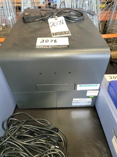 Nova DropSense96 Polychromatic Microplate Reader
