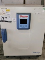 Thermo Scientific Heratherm Oven