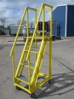 Heavy Duty 4-Step Rolling Ladder