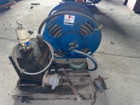 Grayco Pump Tank w/ Dual Hose Reel