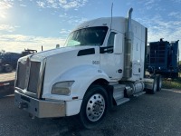 2014 Kenworth T880 Sleeper Tractor