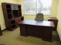Lot Contents Of Office