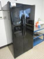 Frigidaire Refrigerator-Black