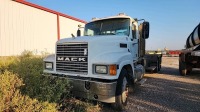 2006 Mack Semi Tractor
