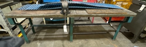 Industrial Heavy Duty Work Table w/ Vise