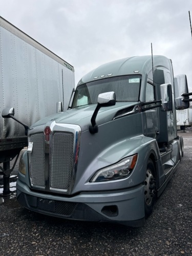 2023 Kenworth T680 Sleeper Truck/Tractor
