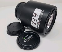 Canon EF 100mm F2.8 Macro USM Lens