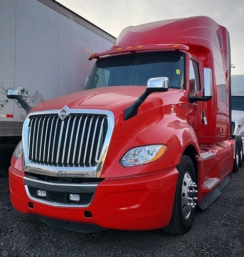 2022 International LT62F Sleeper Truck/Tractor