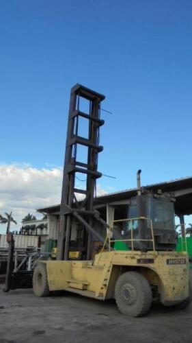 Hyster 450 - EC Forklift W/ Elme ECH Side Spreader (Vert. Twistlock W/ Block) 586 WO/ PPS & 23.6" SS