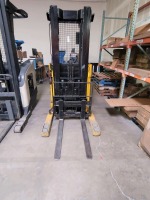 Battery Powered Yale Fork Lift Truck