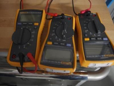 Fluke 115 Multimeters