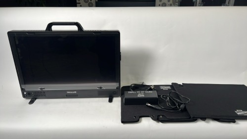 SMALL HD 22" OLED 4K MONITOR KIT