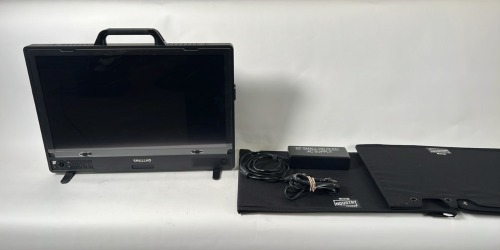 SMALL HD 22" OLED 4K MONITOR KIT
