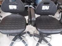 Lot of 2 Office Chairs w/armrests