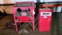 Dragway Sandblast Cabinet w/Dust Collector